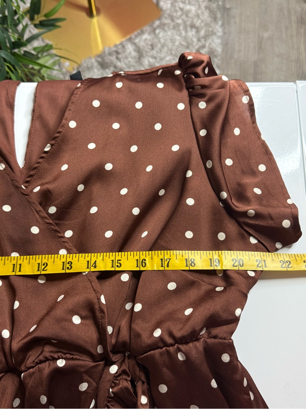 TORRID V-Neck Satin Wrap Style Dress Polka Dot Brown & White Sz 1 - Picture 9 of 11